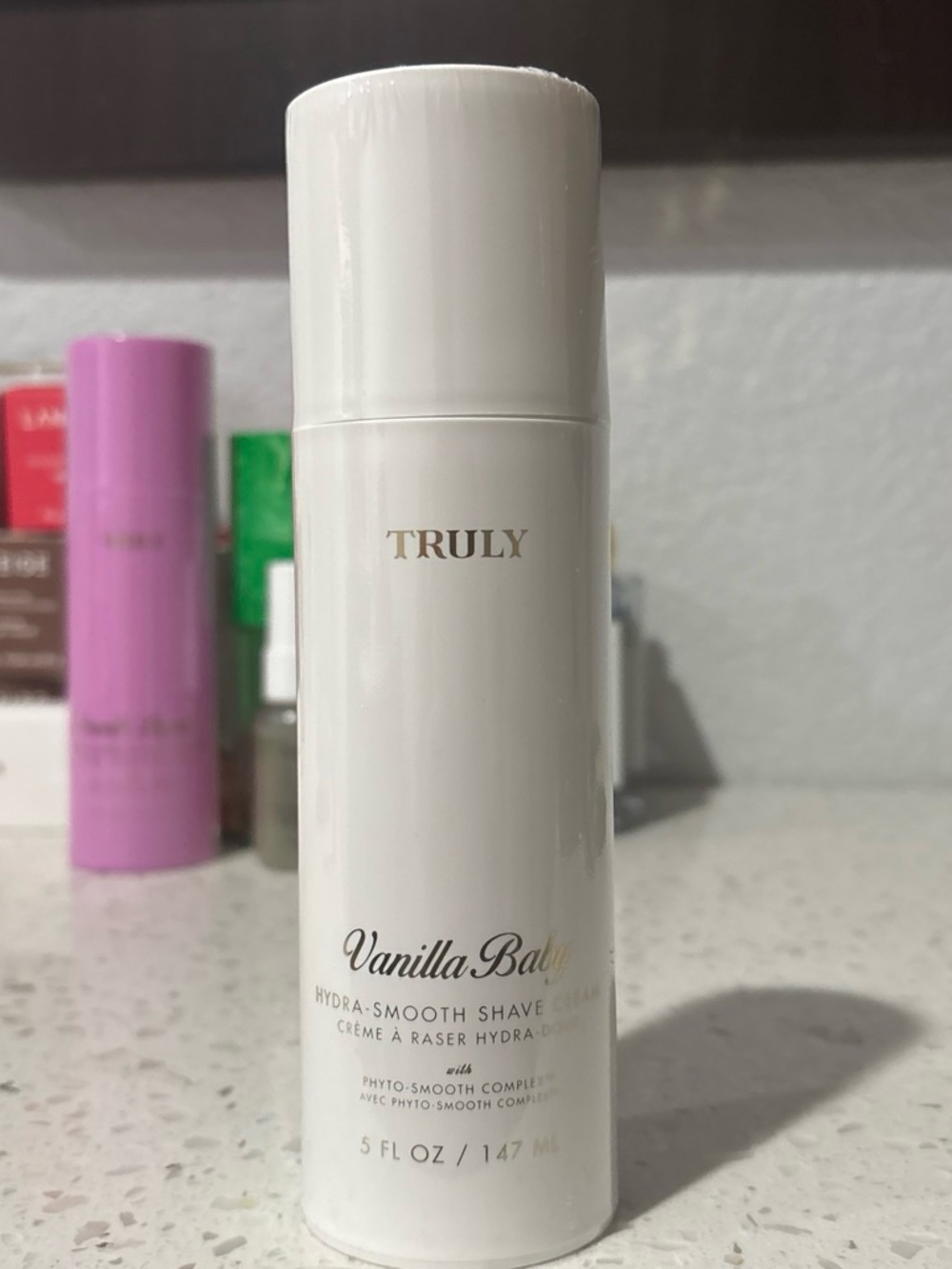 TRULY Vanilla Baby Hydra-Smooth Shave Foam - White